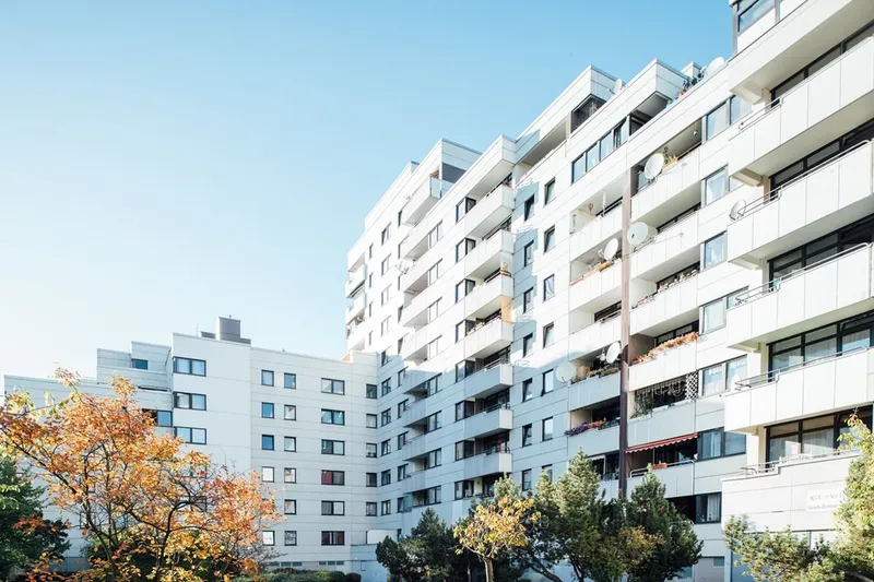 gut geschnittene 1-Zimmer Wohnung mit Balkon! — photo 1